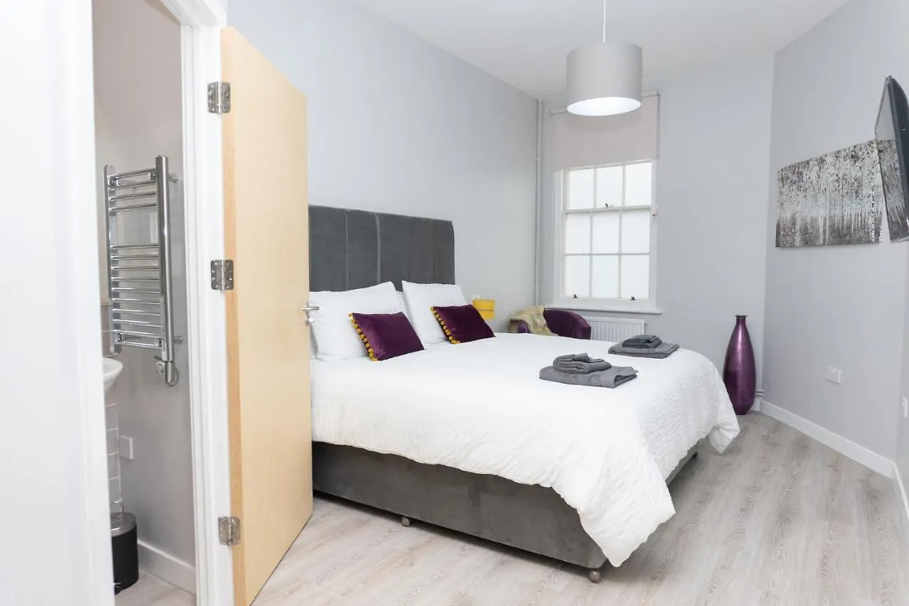 Apartment Spa Court Cheltenham