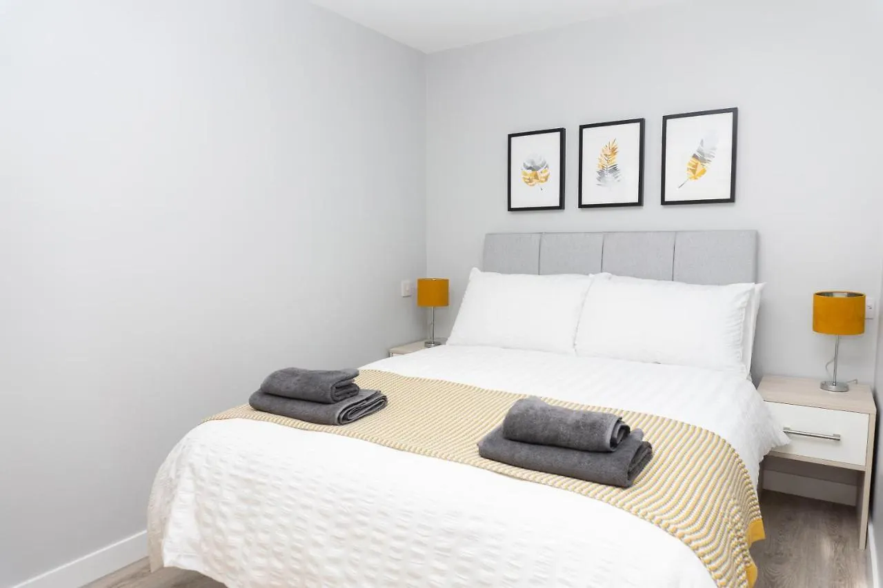 Apartment Spa Court Cheltenham